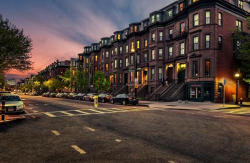 Columbus Apartment | Charming Studio in Boston Brownstone, #6