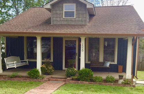 Cleveland House | Charming, trendy home in quaint downtown historic district of Cleveland