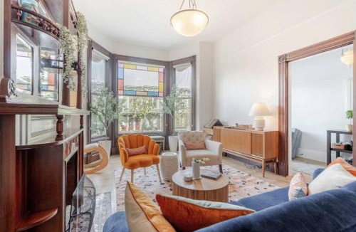 Hayes Valley House | Charming Victorian Oasis with an Elegant and Spacious Haven