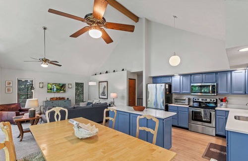 Chesapeake Ranch Estates-Drum Point House | Charming Waterfront Getaway with Private Dock