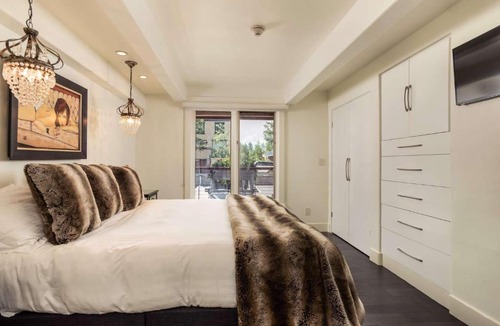 Aspen House | Chateau Eau Claire #9