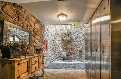 Mountain House House | Chateaux DuMont 2725 by SummitCove Lodging