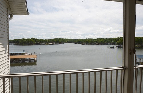 Sunrise Beach Condo | Check Our Reviews! Luxurious Waterfront Penthouse, 11mm views, Pool, Elevator,