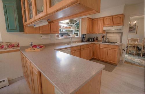 Round Hill Village House | Cheyenne Chalet home