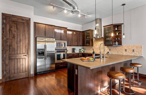 Ballpark Condo | Chic Loft | Heart of RiNo | Walk to Everything