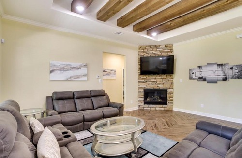 Tomball House | Chic Texas Abode with Patio and Fenced-In Yard!
