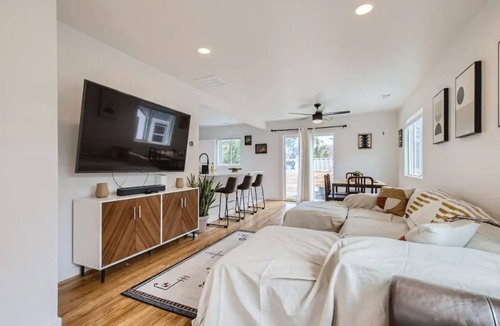Barths House | Chic West Denver Abode with Hot Tub & Huge Yard
