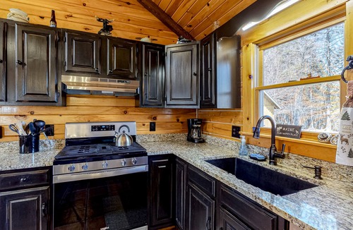 Beaver Cove House | Classic-yet-modern lake home with deck & association beach - dog-friendly
