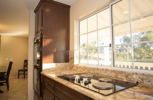 Temecula House | Close to all wineries, paved roads, pool, spa, views! Easy to get around!