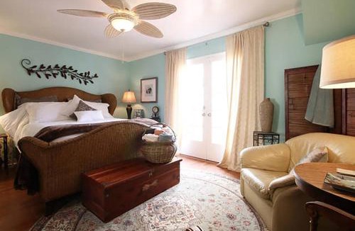 Aviara House | Coastal Hideaway