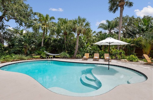 Cocoa Isles House | Coastal Scandinavian Retreat - Cocoa Beach, Florida