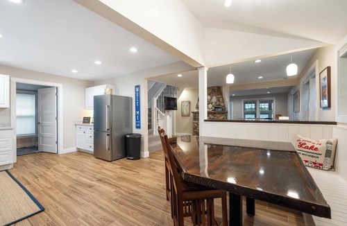 Oden House | Come Make Memories at the Blue Bird Lake House!
