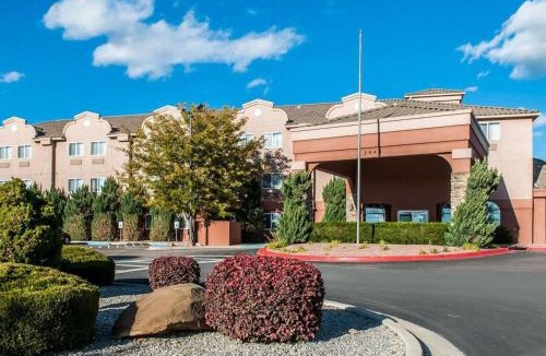 Allison Hotel | Comfort Inn Gallup I-40 Exit 20