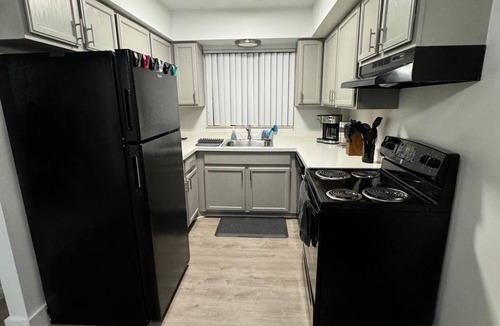 Canton Apartment | Comfortable Canton - Centrally Located Extended Stay - Pool, 24-Hour Gym
