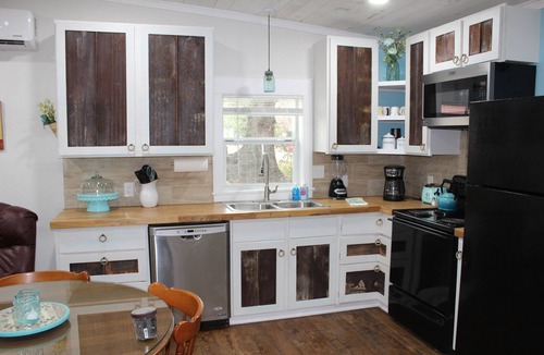 Camp Wood House | Comfortable, cottage, huge shade trees