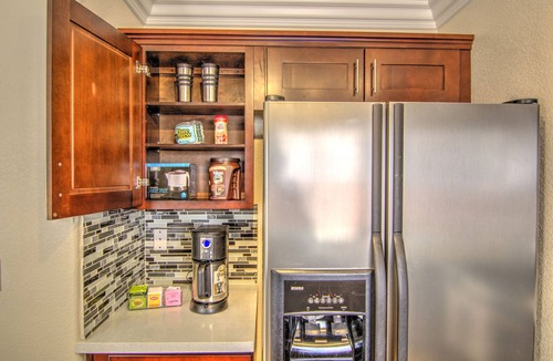 Enterprise House | Comfy, clean & quiet 3 bedroom house close to Strip, Airport & T-mobile arena