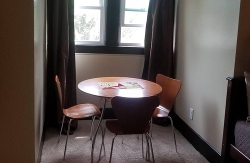 Cumberland Gardens House | Comfy, Cozy and close to everything