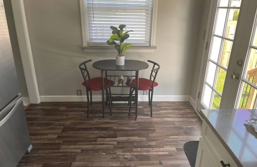 Ypsilanti House | Comfy, Cozy & heartwarming dwelling for up to 4.