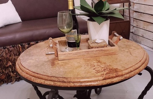 Western Division Apartment | Complete complex perfect for family and friends