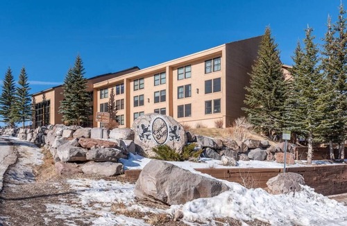 Brian Head Apartment | Condo 106, Wifi, Community Pool, Jacuzzi, Lounge,