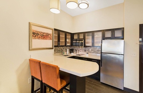 Longview Condo | Condo ∙ 2 bedrooms ∙ 5 guests