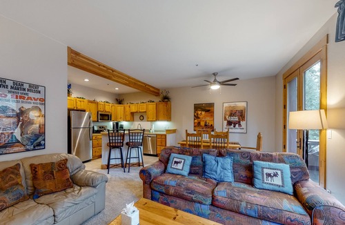 Keystone Condo | Condo Just Steps from a Free Ski Shuttle, Shared Pool and Hot Tubs