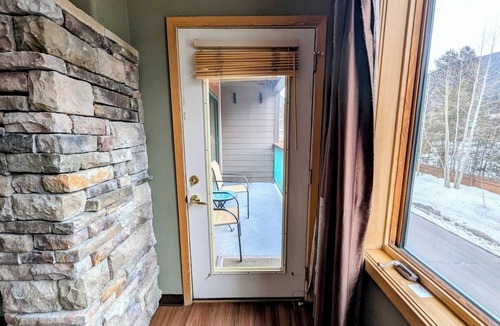 Mountain House Condo | Condo near River Run Village with lots of Shops