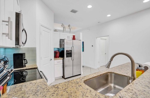 South Corals House | Coral Reef Villa – 3BR/2BA with Heated Pool, Grill & Private Patio