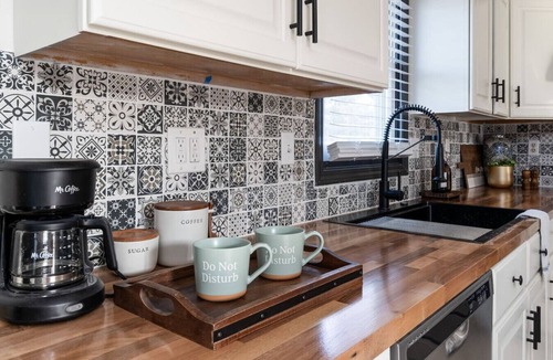 Kentwood House | `Corporate Elegance: Luxe Home in Grand Rapids (no basement)`