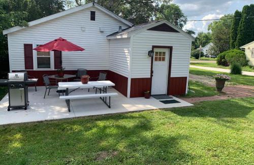 Lansing House | Cottage11 of Avalon -2 Bedroom-1 Bath- Laundry- Sleeps 6