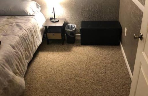Carlsbad Hostel | Country Livin