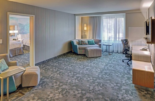 Appleton Hotel | Courtyard by Marriott Appleton Riverfront
