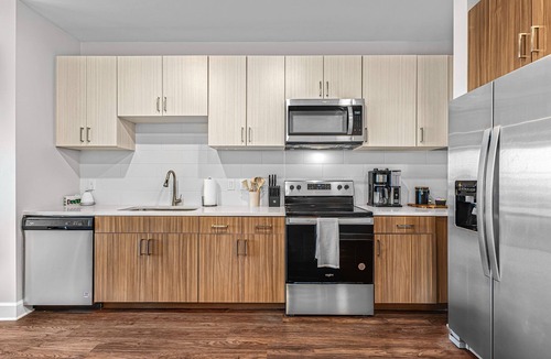 The Gulch Apartment | Cozy 1-bed with Pool/Spa/Gym/Parking in The Gulch/Downtown Nashville