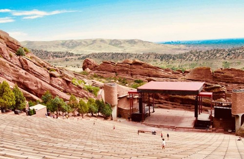 Lakewood House | Cozy 1-bedroom 1-bath Suite, with WiFi in charming Morrison near Red Rocks!