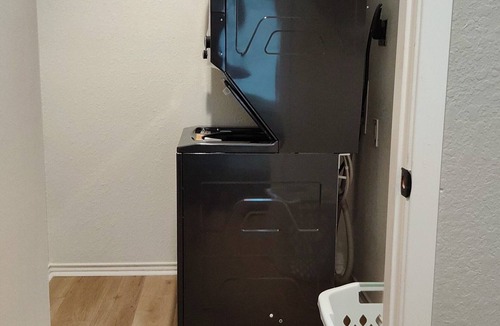 Burleson Apartment | Cozy 1-bedroom apartment with WiFi, AC, located in Old Town Burleson