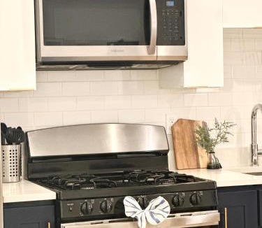 Downtown Apartment | Cozy 1BR Apt Downtown Steps from Convention Center