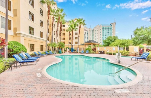 Florida Central Atlantic Coast Apartment | Cozy 1BR Apt with 2 Queens - Pool & Hot Tub - Near Disney