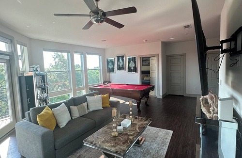 The Galleria Condo | Cozy 2-bedroom condo with AC, fitness room, WiFi in superb Houston