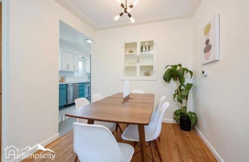 Westminster House | Cozy 4br Retreat W Arcade & Outdoor Space