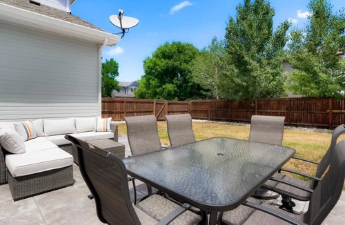North Central Westminster House | Cozy 6BR Home w/Games & Outdoor Space! Near DT!