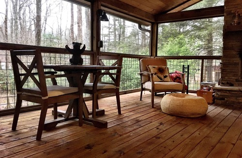 Suches Cabin | Cozy Appalachian Trail Cabin - Woody Gap & Blood Mountain in Suches, GA