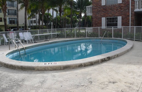 Key Biscayne Apartment | Cozy beach apartment in the heart of Key Biscayne