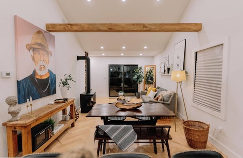 Catskill House | Cozy Cabin near to Hunter Mountain, HITS, Katerskill Falls and hiking trails