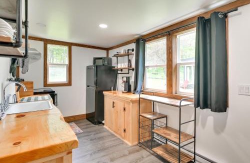 East Durham House | Cozy Catskills Cabin - 12 Mi to Windham Mountain!