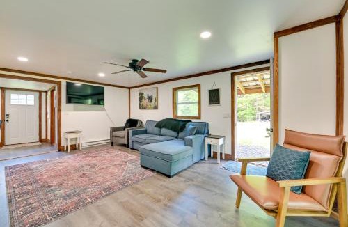 East Durham House | Cozy Catskills Cabin - 12 Mi to Windham Mountain!