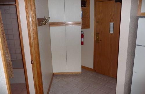 Winter Park Condo | Cozy, Clean, DIRECT Ski-in Ski-Out Top-Floor Studio at Iron Horse