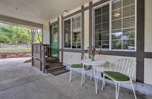 McMinnville House | Cozy Cottage on Flower Farm with Baker Creek Views!