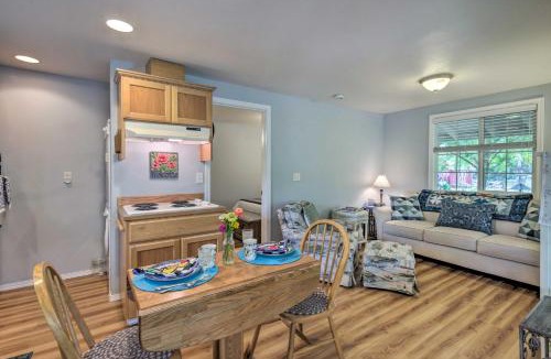 McMinnville House | Cozy Cottage on Flower Farm with Baker Creek Views!