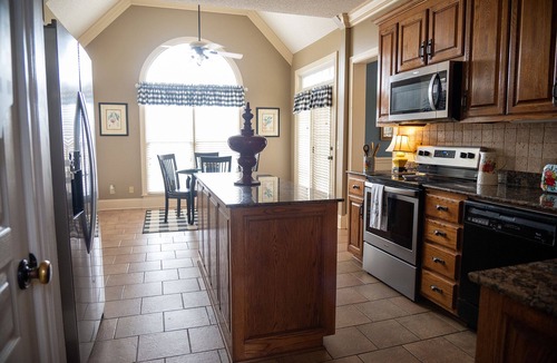 Ardmore Other | Cozy Country home with Elk River access! 4 Bedrooms 3 bathrooms (Sleeps 8)