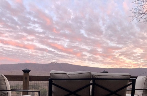 Wardensville Cabin | Cozy Historic Cabin w/Stellar View of Big Schloss—5 min. to trailhead